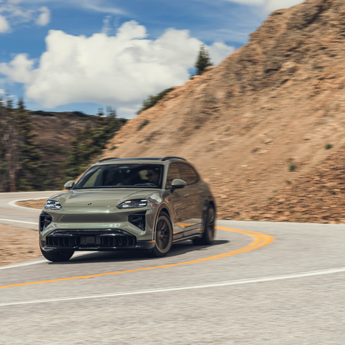 2027 Porsche Cayenne Turbo Electric E4 US Version Front View