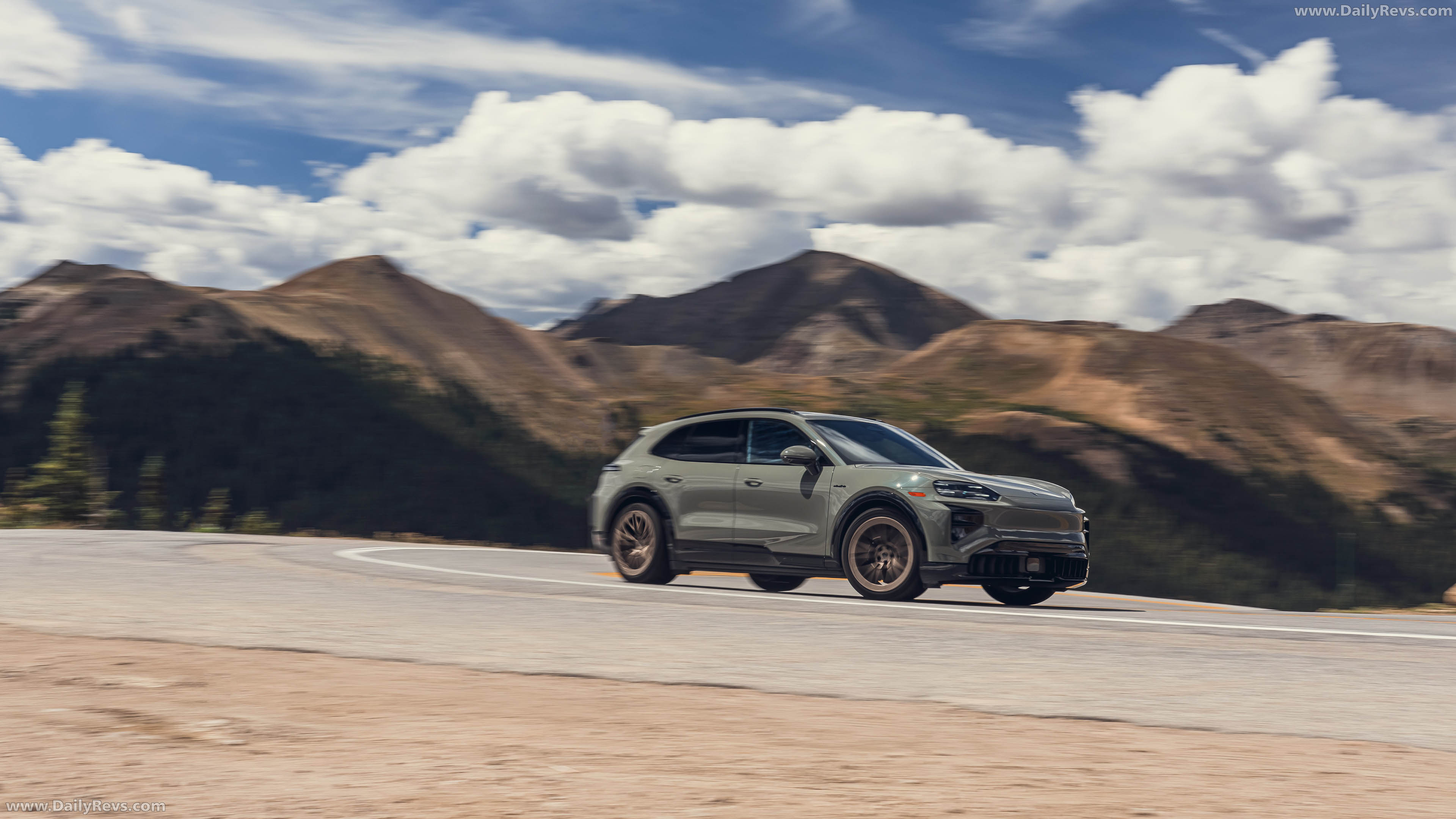 2027 Porsche Cayenne Turbo Electric E4 US Version Front View