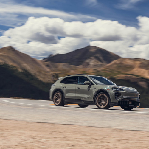 2027 Porsche Cayenne Turbo Electric E4 US Version Front View