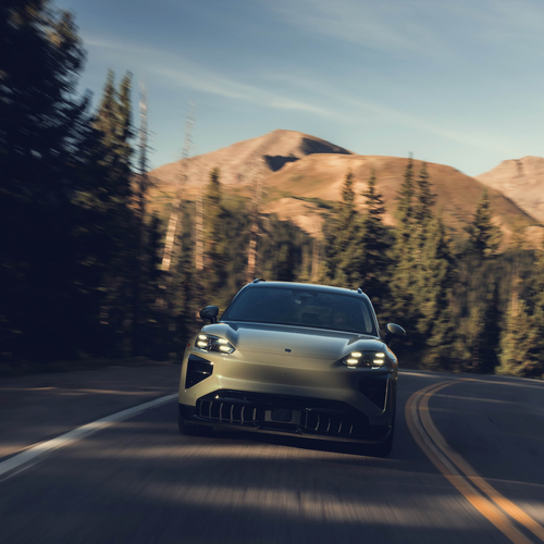 2027 Porsche Cayenne Turbo Electric E4 US Version Front View