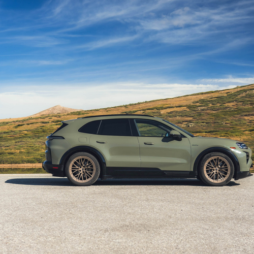 2027 Porsche Cayenne Turbo Electric E4 US Version Side View
