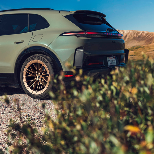 2027 Porsche Cayenne Turbo Electric E4 US Version Exterior