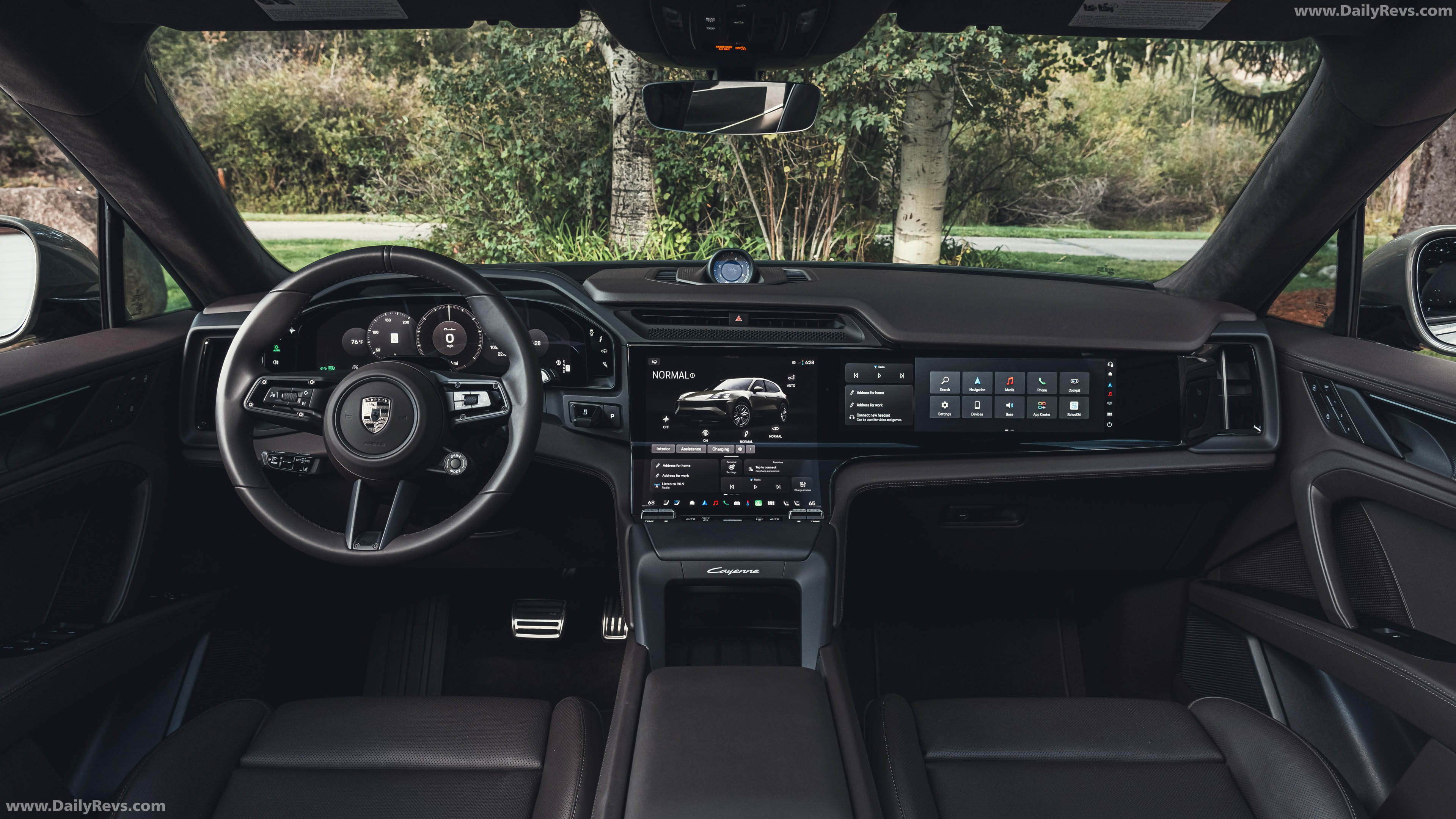 2027 Porsche Cayenne Turbo Electric E4 US Version Interior