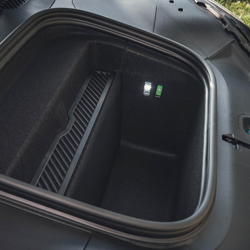 2027 Porsche Cayenne Turbo Electric E4 US Version Interior