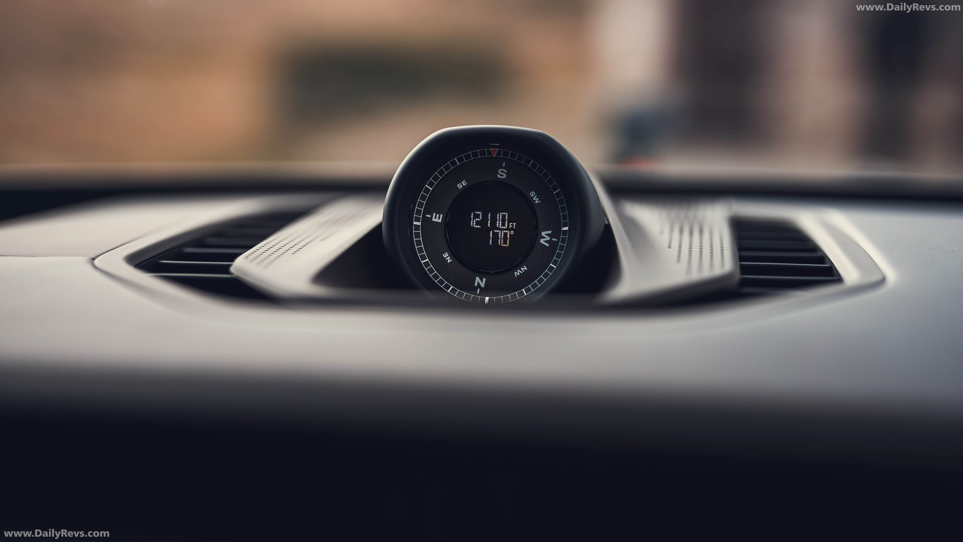 2027 Porsche Cayenne Turbo Electric E4 US Version Interior