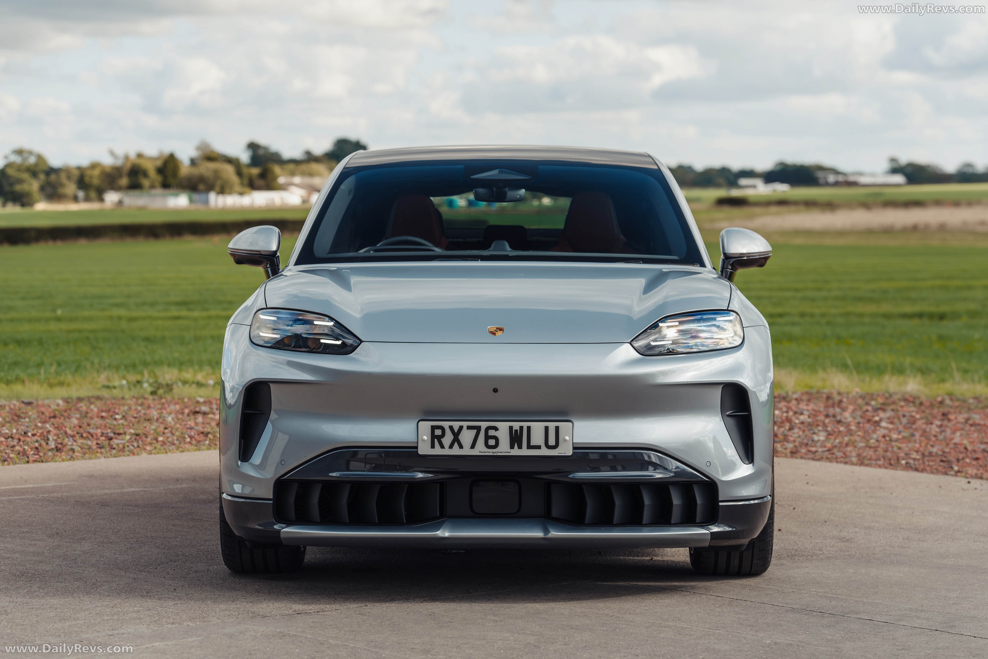 2027 Porsche Cayenne S Coupe Electric E4 UK Version Front View