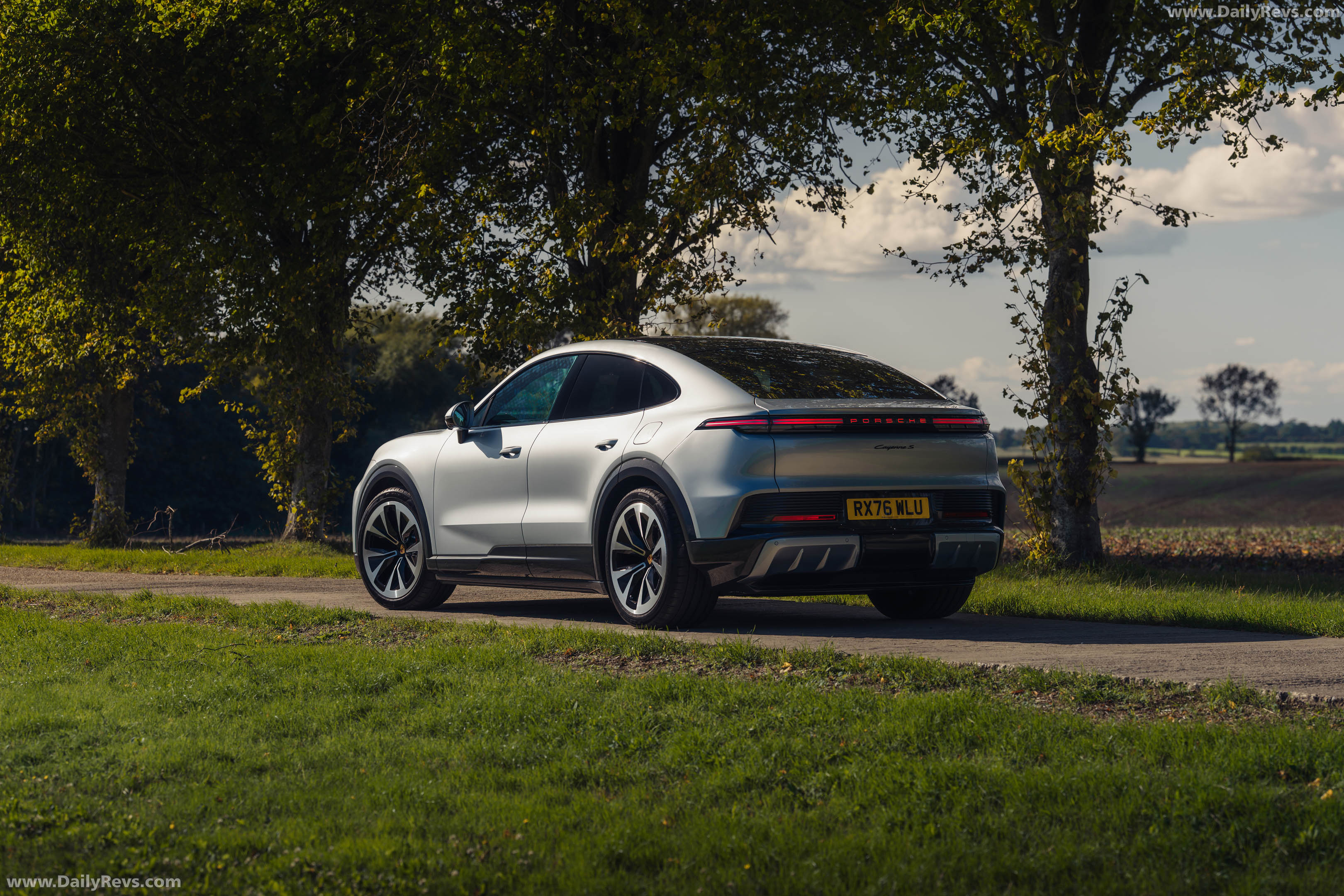 2027 Porsche Cayenne S Coupe Electric E4 UK Version Rear View