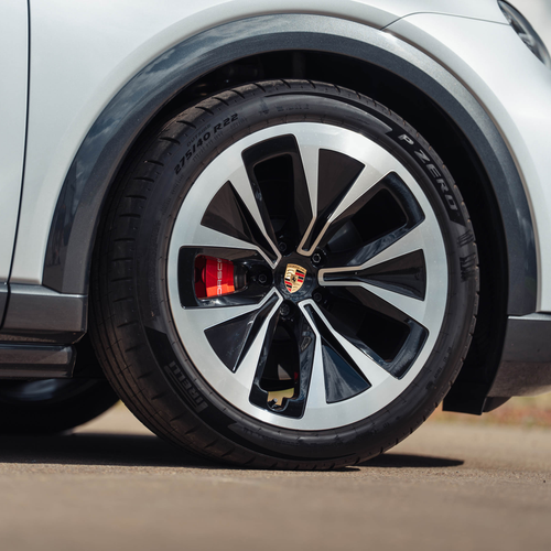 2027 Porsche Cayenne S Coupe Electric E4 UK Version Exterior