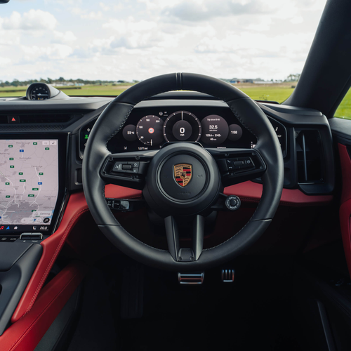 2027 Porsche Cayenne S Coupe Electric E4 UK Version Interior