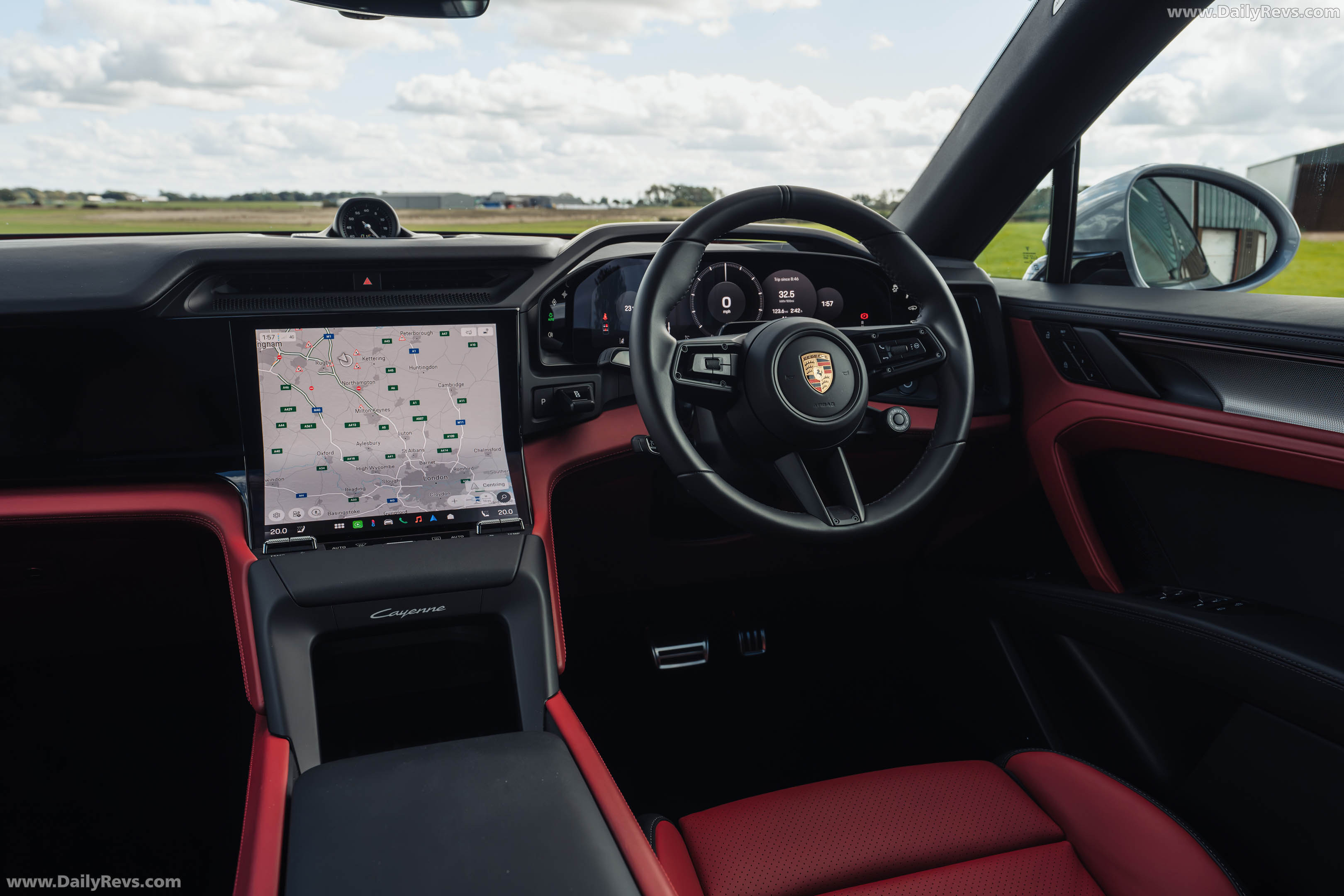 2027 Porsche Cayenne S Coupe Electric E4 UK Version Interior