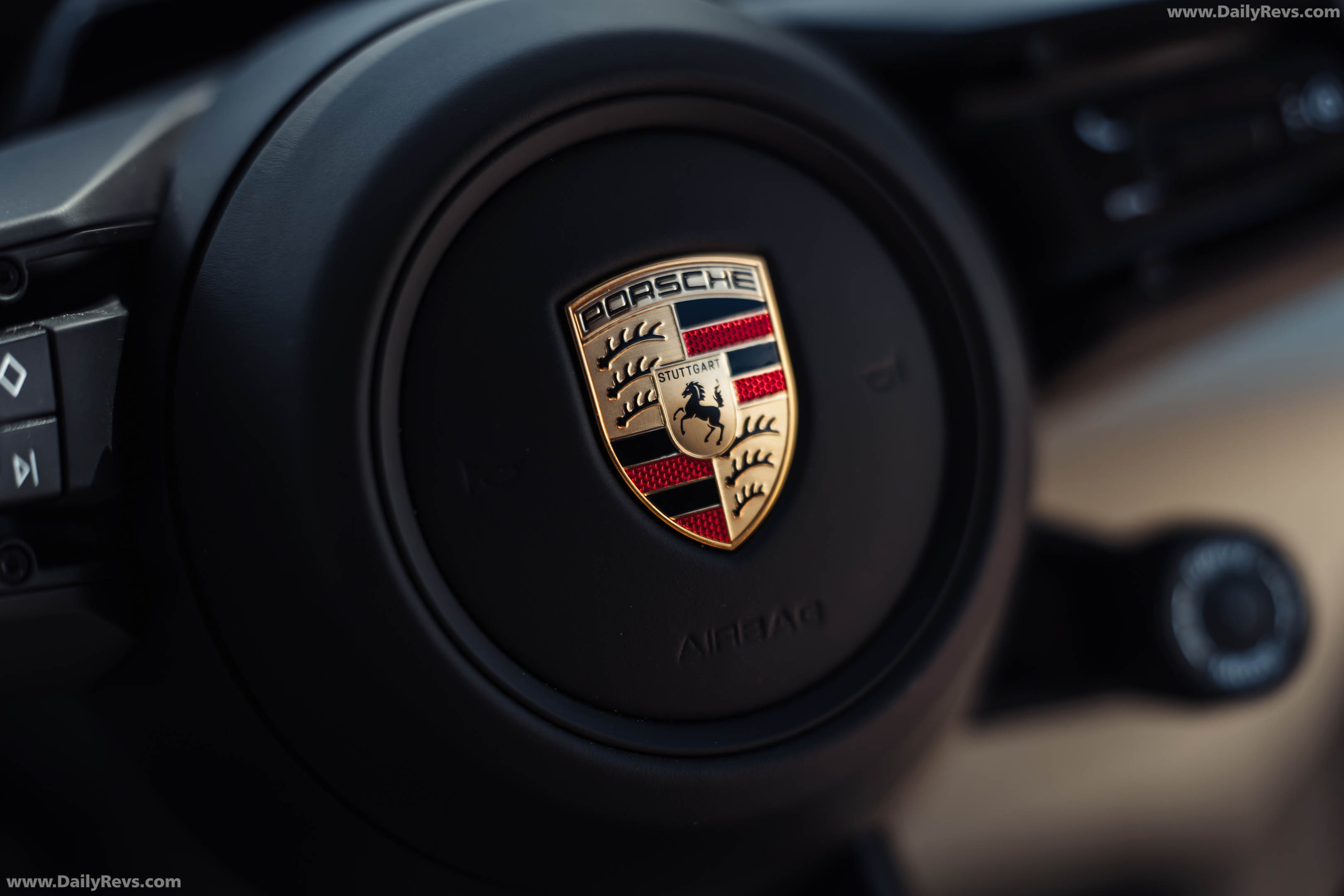 2027 Porsche Cayenne S Coupe Electric E4 UK Version Interior