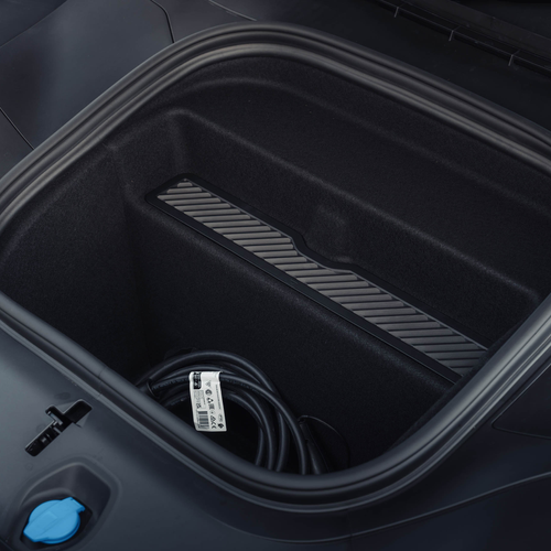 2027 Porsche Cayenne S Coupe Electric E4 UK Version Interior