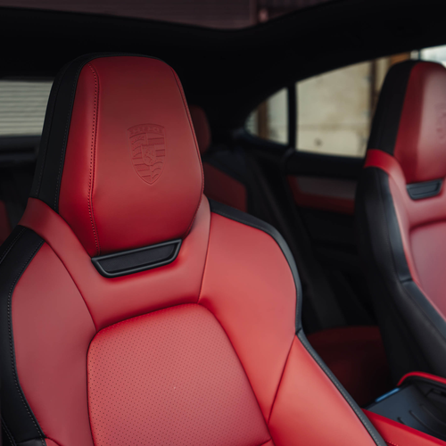 2027 Porsche Cayenne S Coupe Electric E4 UK Version Interior