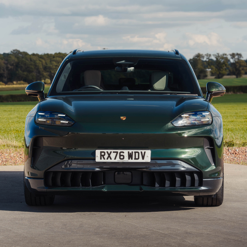 2027 Porsche Cayenne S Electric E4 UK Version Front View