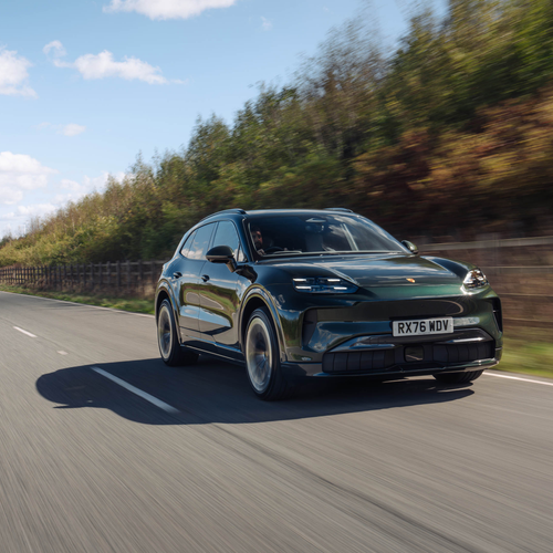 2027 Porsche Cayenne S Electric E4 UK Version Front View