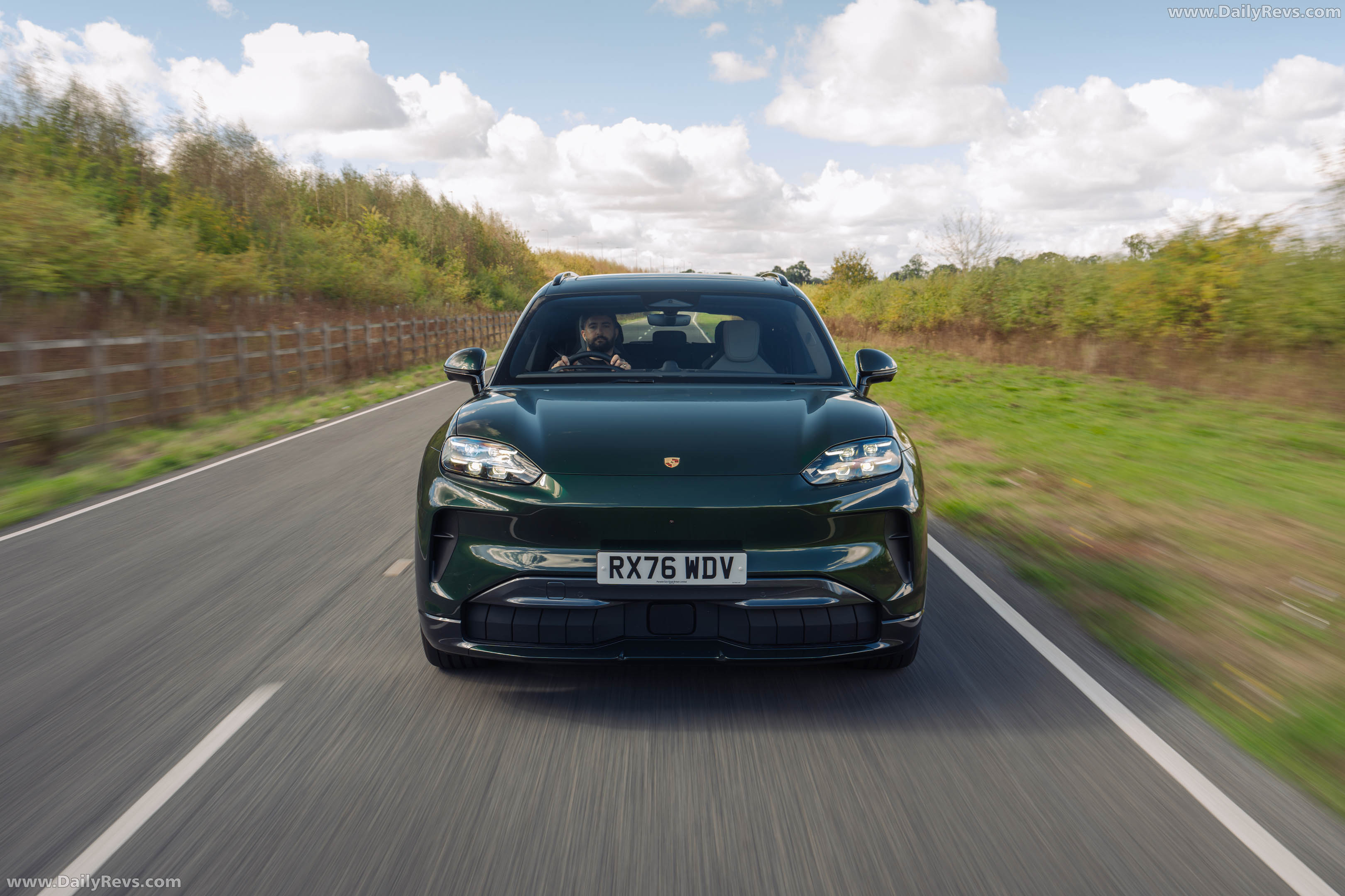 2027 Porsche Cayenne S Electric E4 UK Version Front View