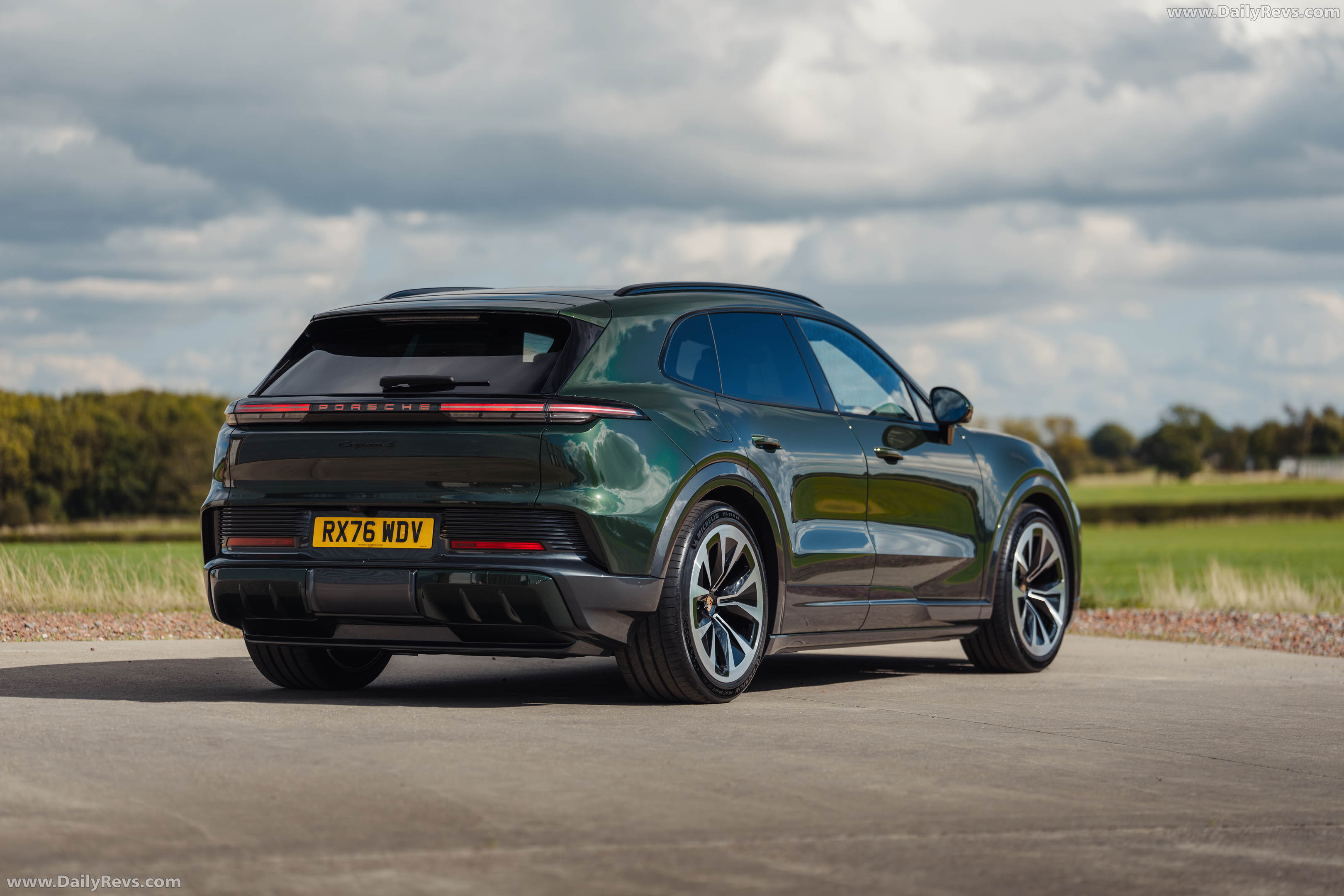 2027 Porsche Cayenne S Electric E4 UK Version Rear View
