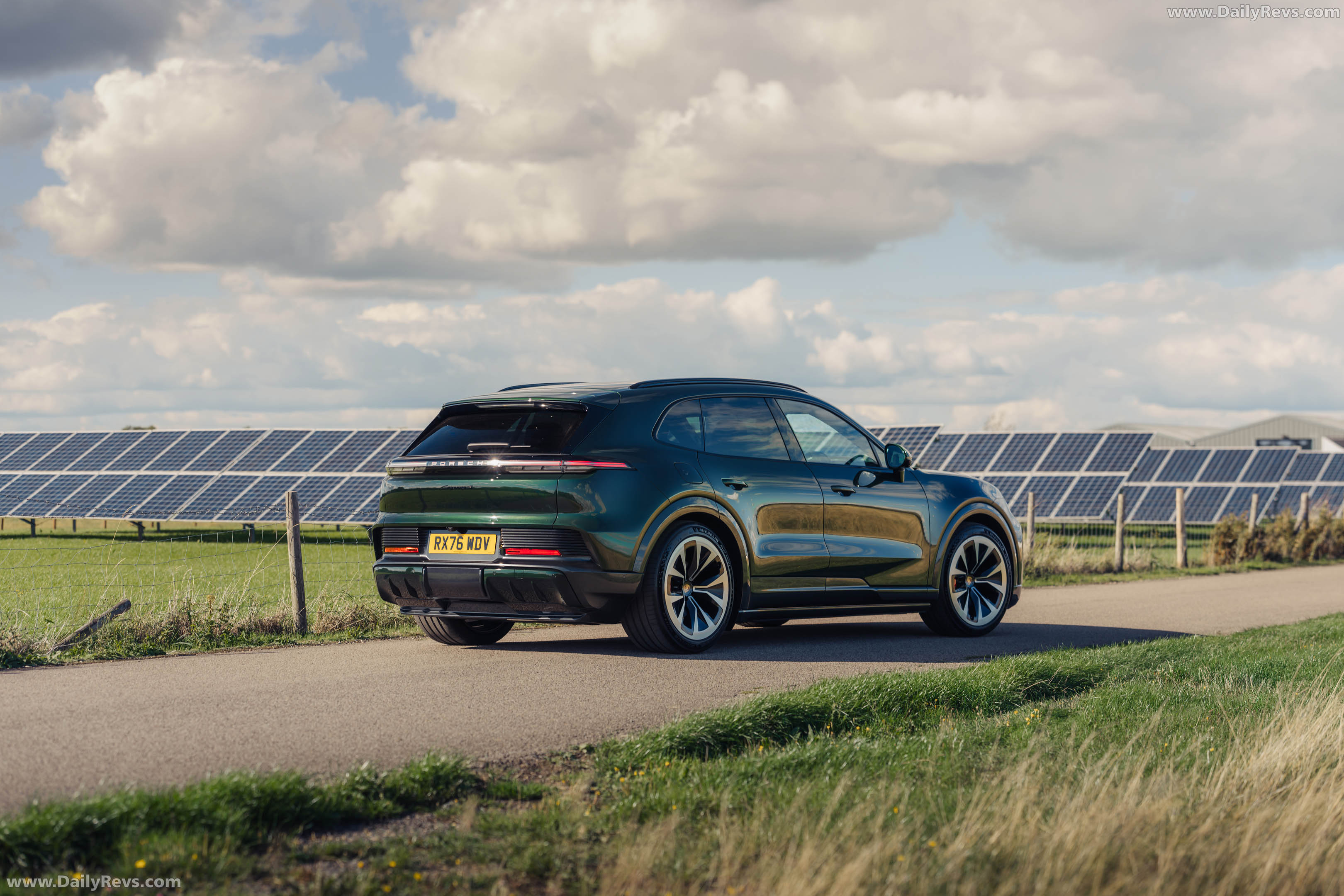 2027 Porsche Cayenne S Electric E4 UK Version Rear View