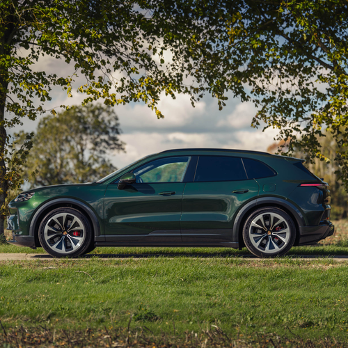 2027 Porsche Cayenne S Electric E4 UK Version Side View
