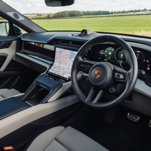 2027 Porsche Cayenne S Electric E4 UK Version Interior