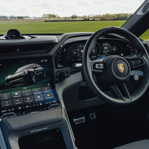 2027 Porsche Cayenne S Electric E4 UK Version Interior