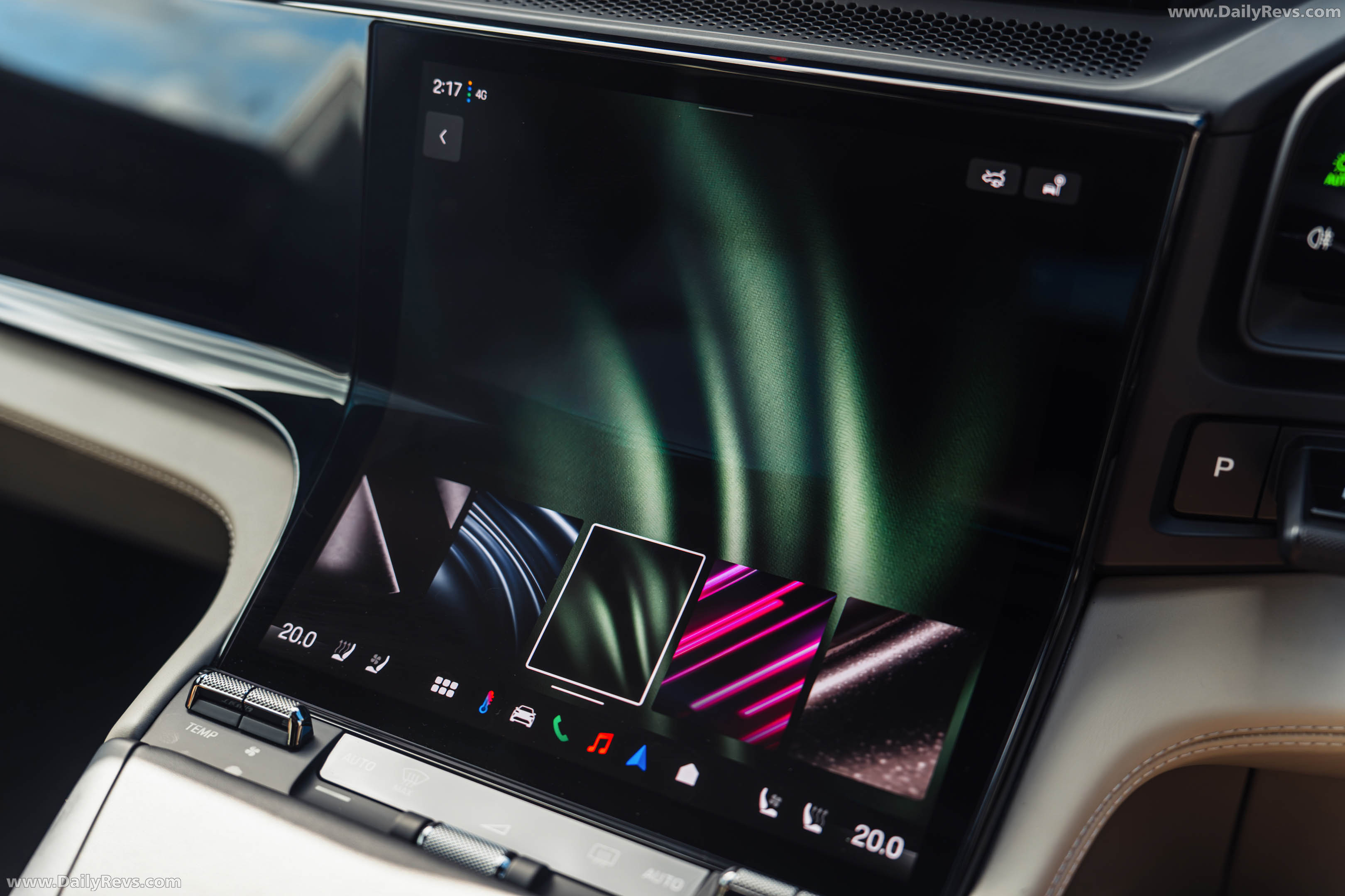 2027 Porsche Cayenne S Electric E4 UK Version Interior