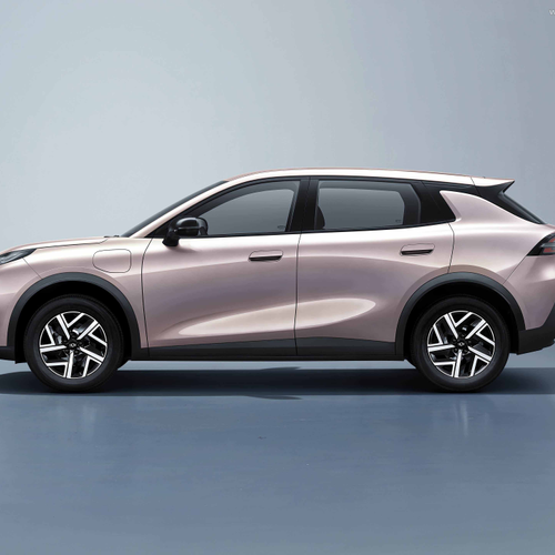 2025 Qiyuan Q05 Side View