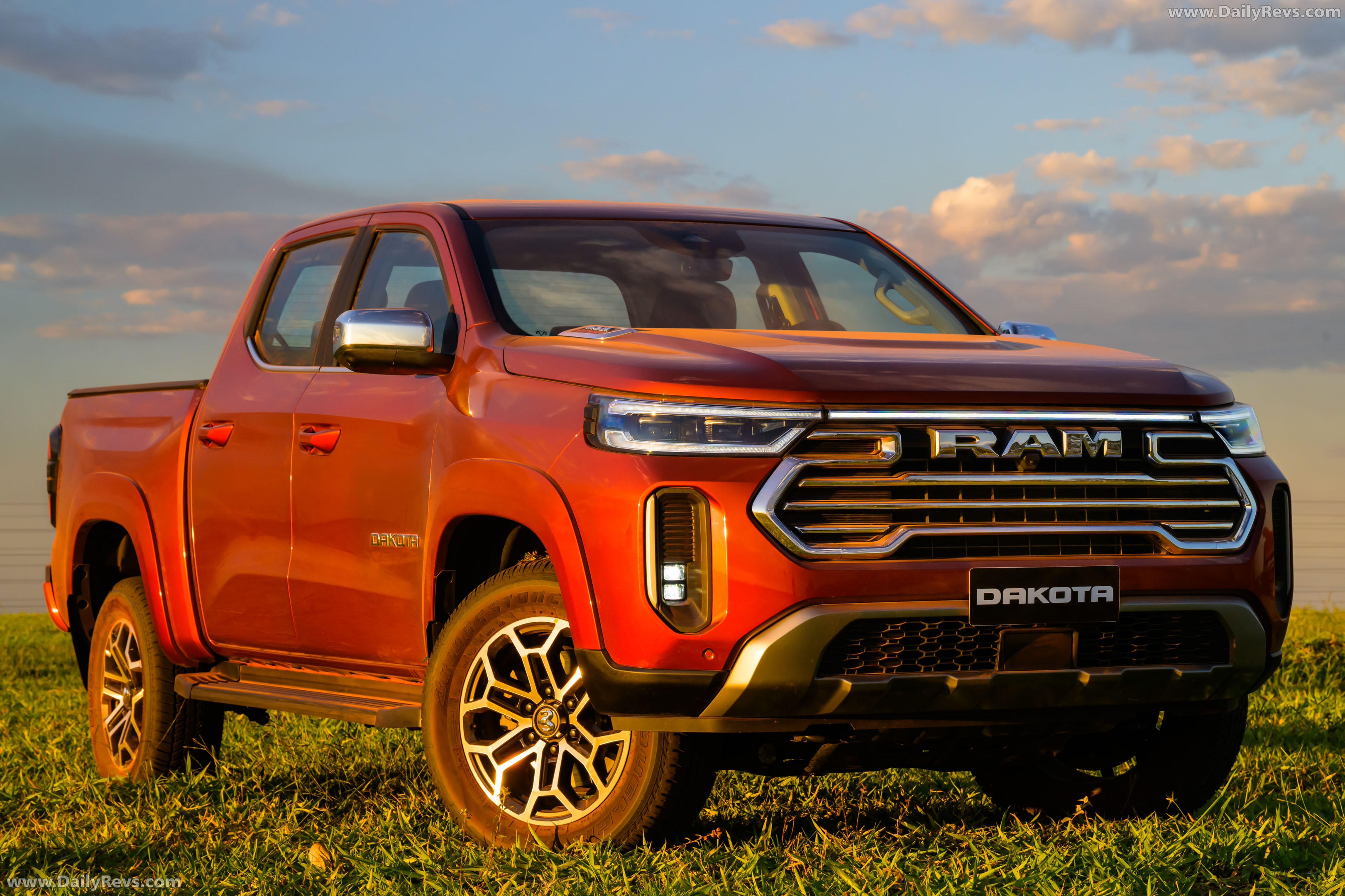 2027 RAM Dakota Laramie Front View