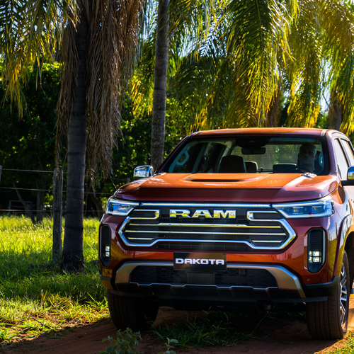 2027 RAM Dakota Laramie Front View