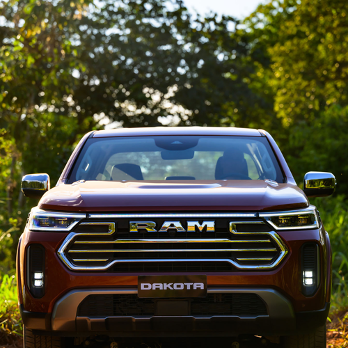2027 RAM Dakota Laramie Front View