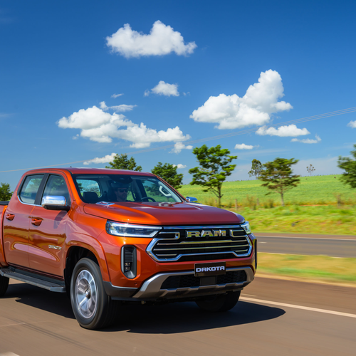 2027 RAM Dakota Laramie Front View
