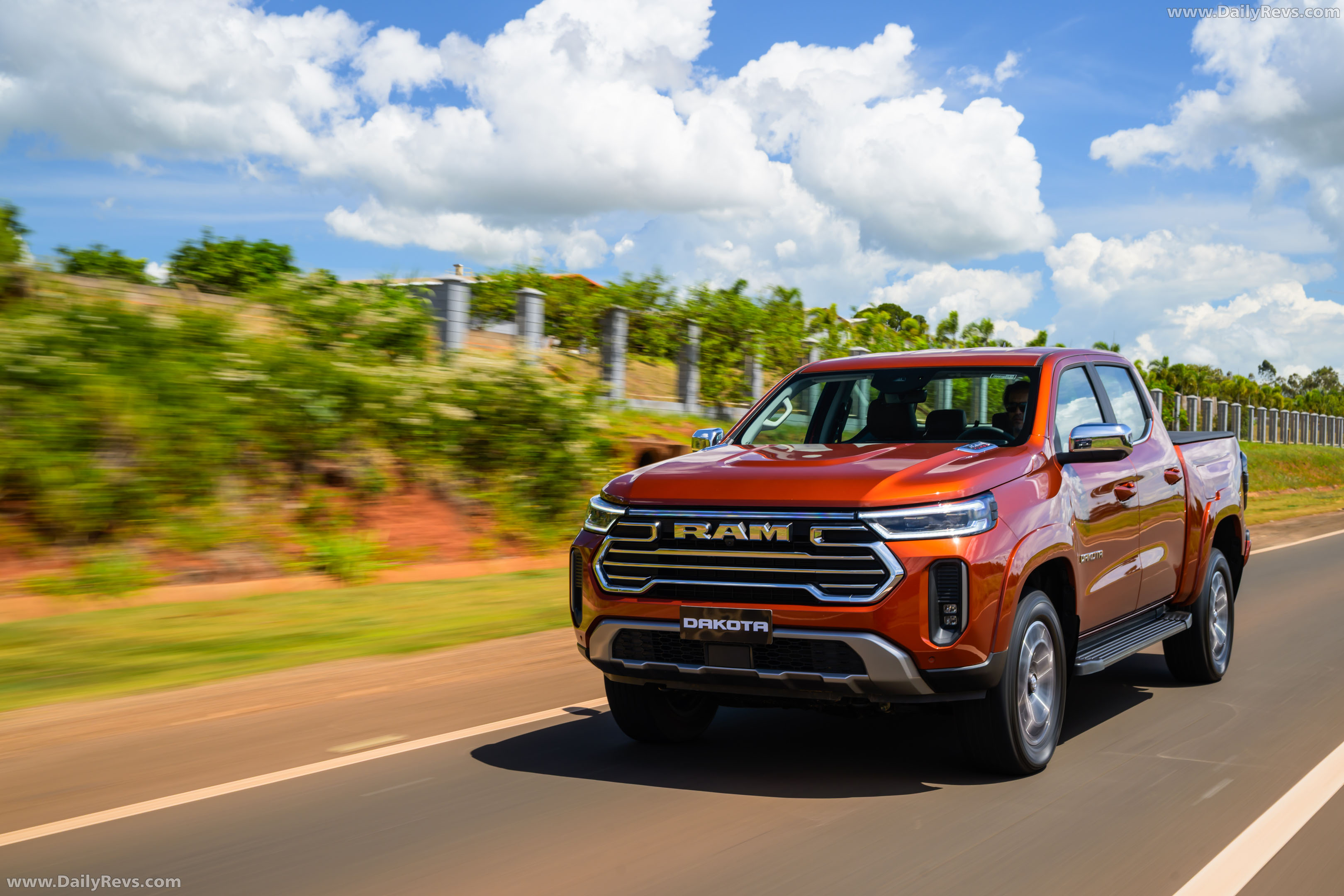 2027 RAM Dakota Laramie Front View