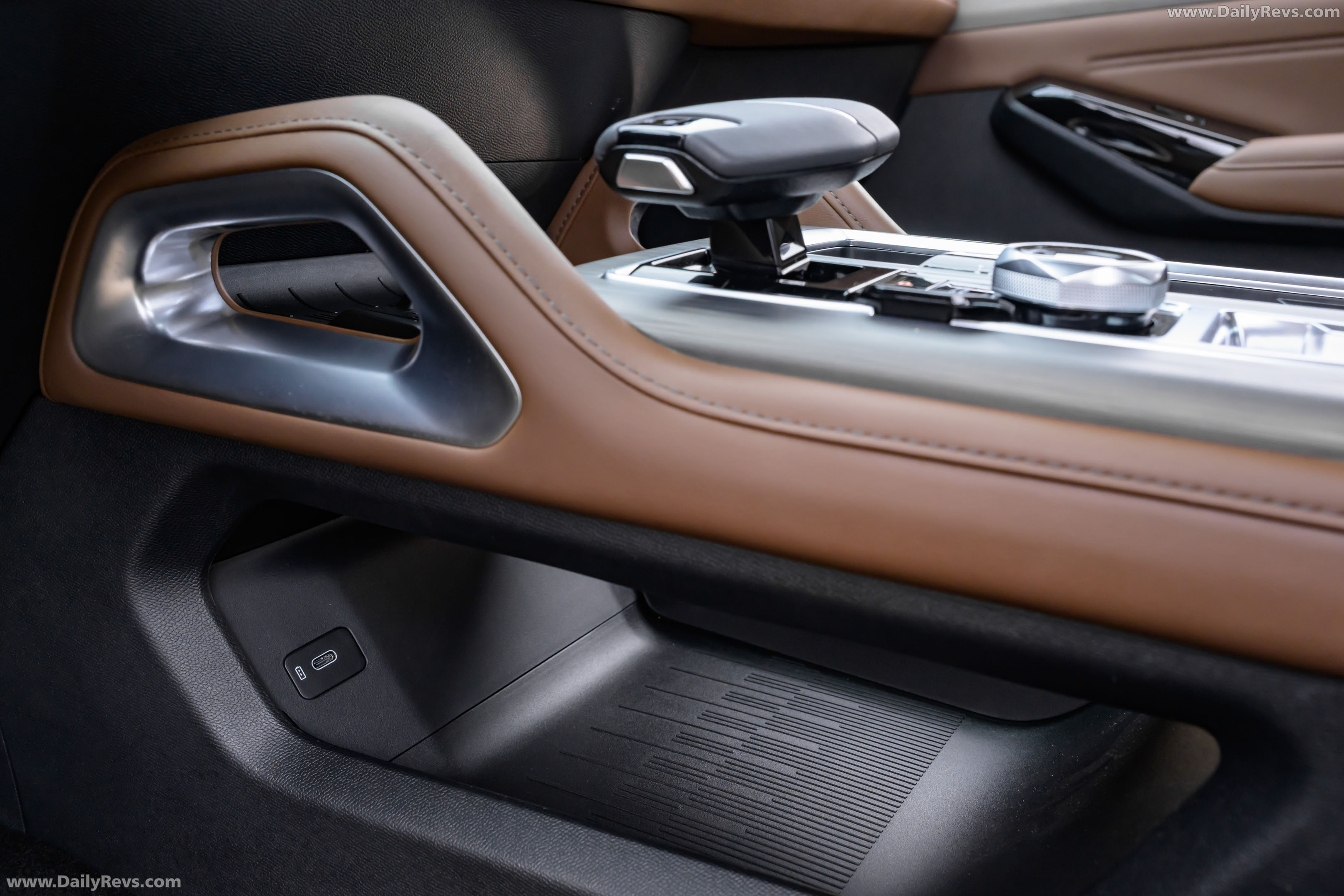 2027 RAM Dakota Laramie Interior