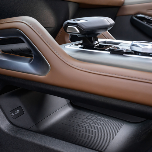2027 RAM Dakota Laramie Interior