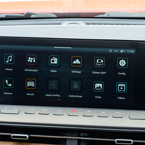 2027 RAM Dakota Laramie Interior