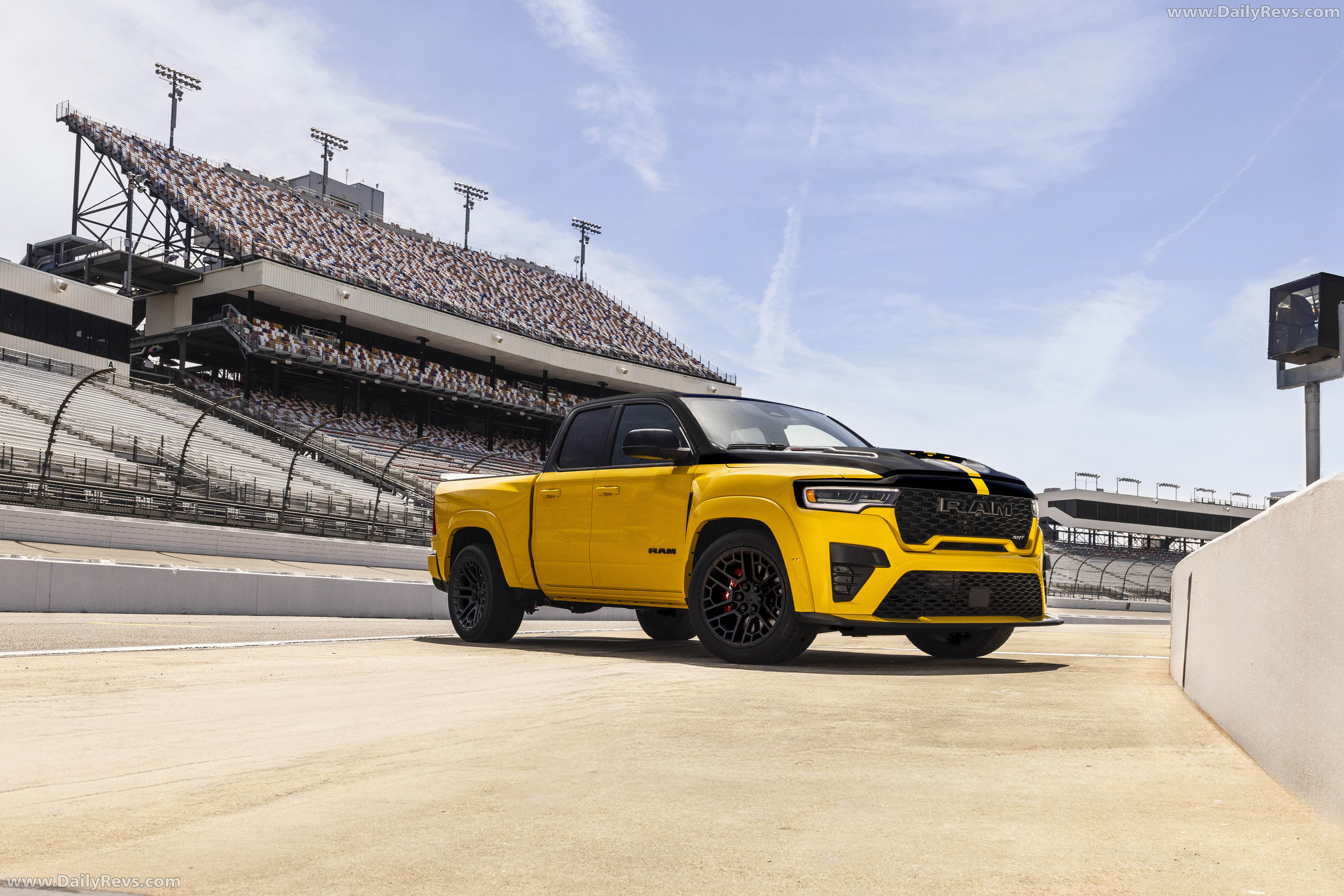 2027 RAM 1500 Rumble Bee SRT Front View