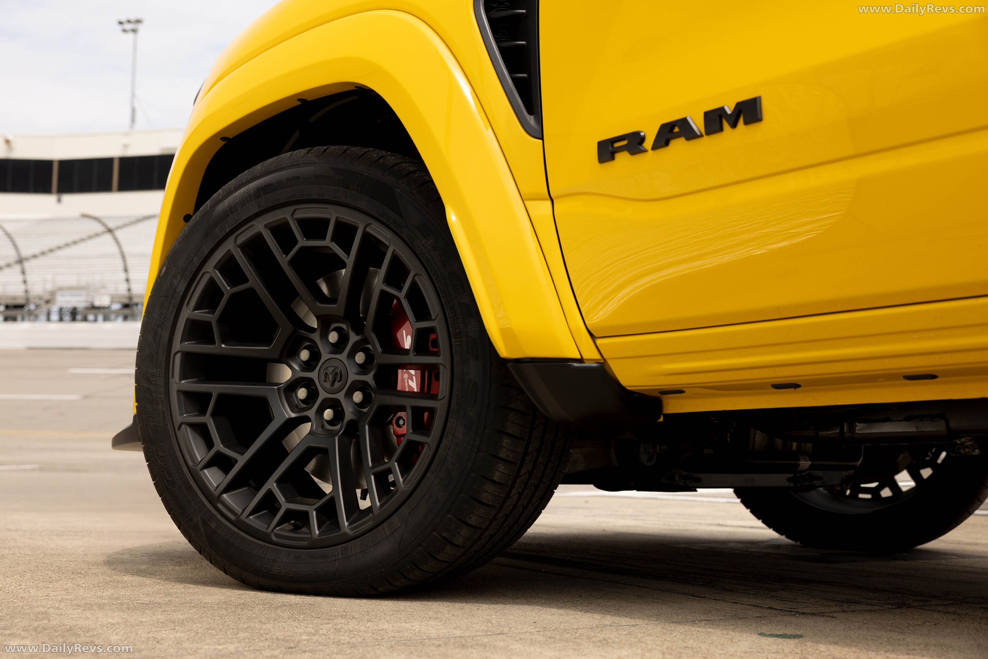 2027 RAM 1500 Rumble Bee SRT Exterior
