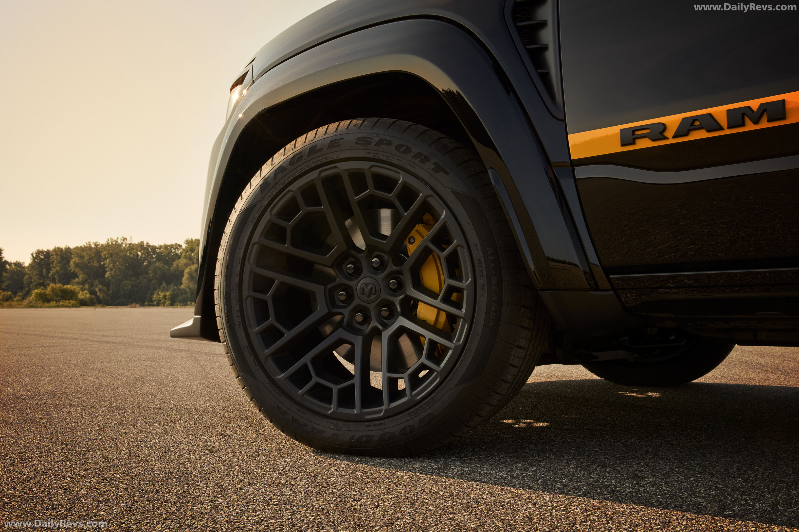 2027 RAM 1500 Rumble Bee SRT with Direct Connection Performance Parts Exterior