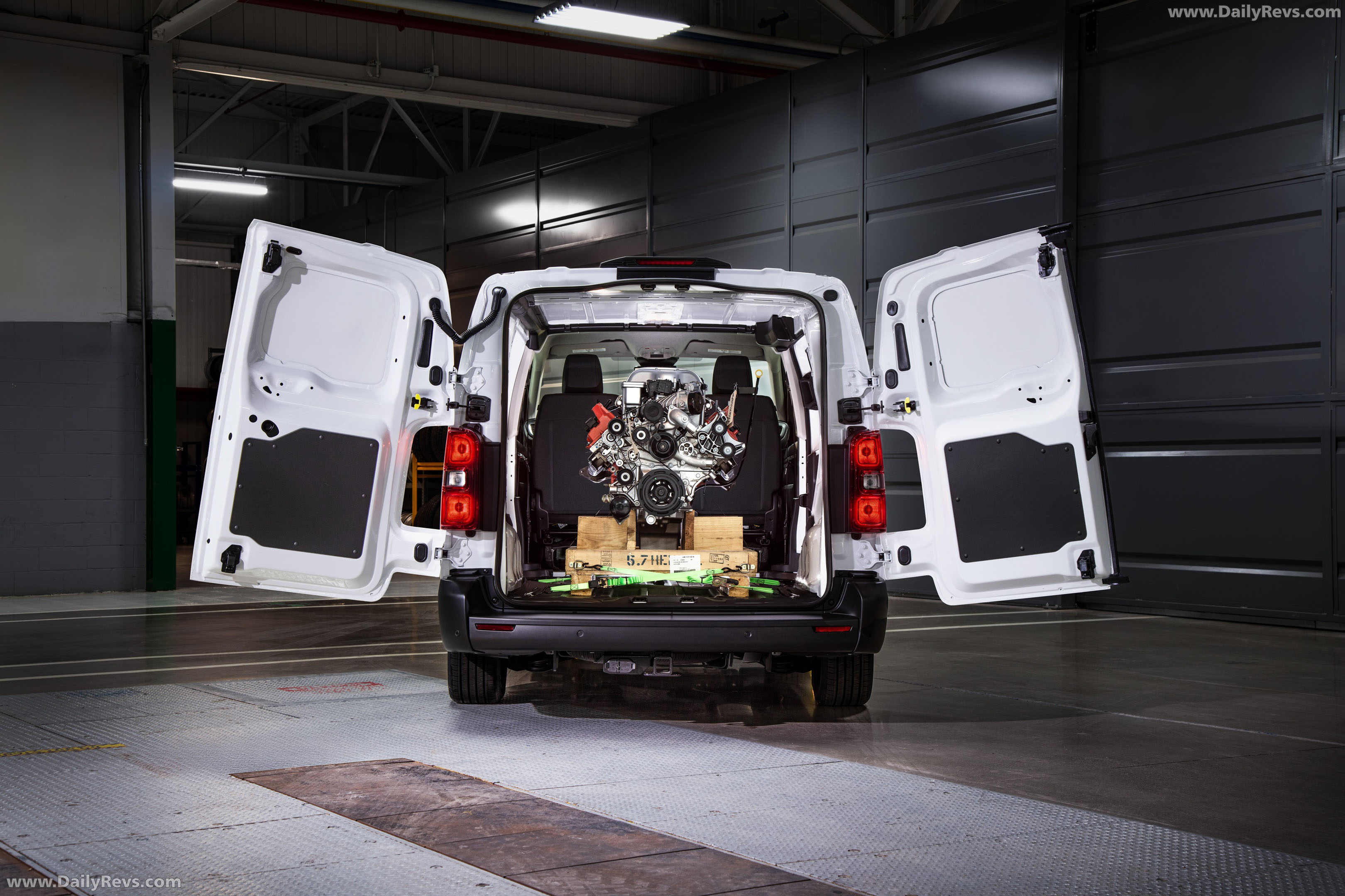 2027 RAM ProMaster City Tradesman Interior