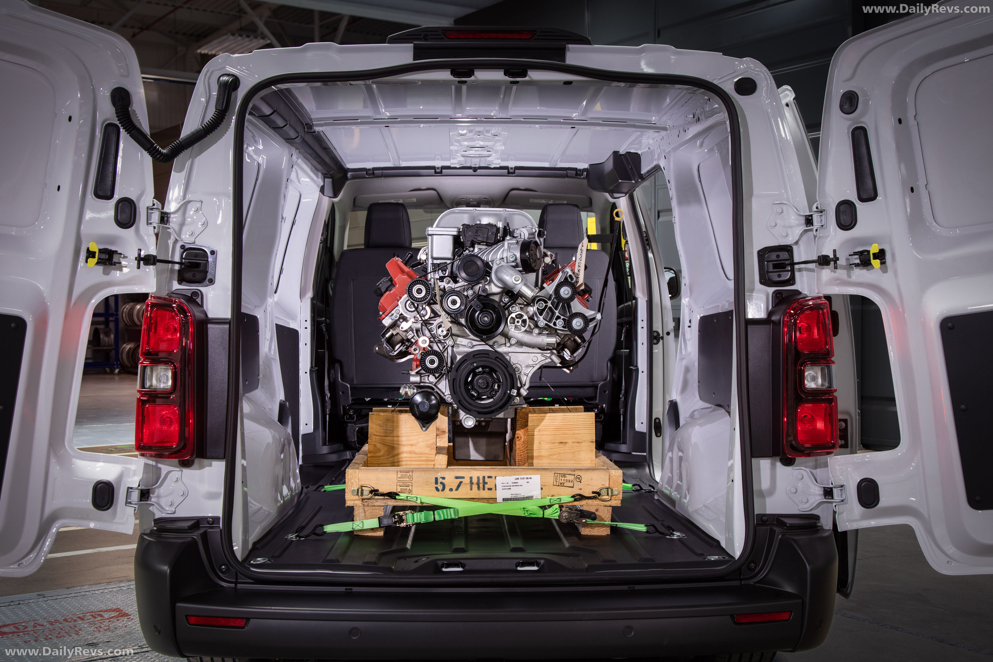 2027 RAM ProMaster City Tradesman Interior
