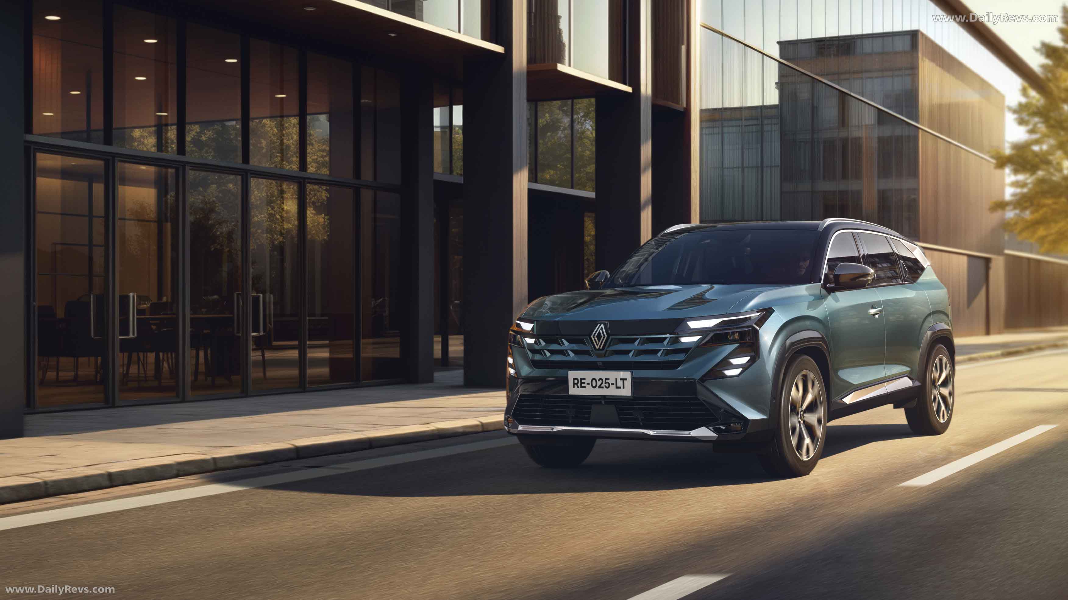 2026 Renault Boreal Front View