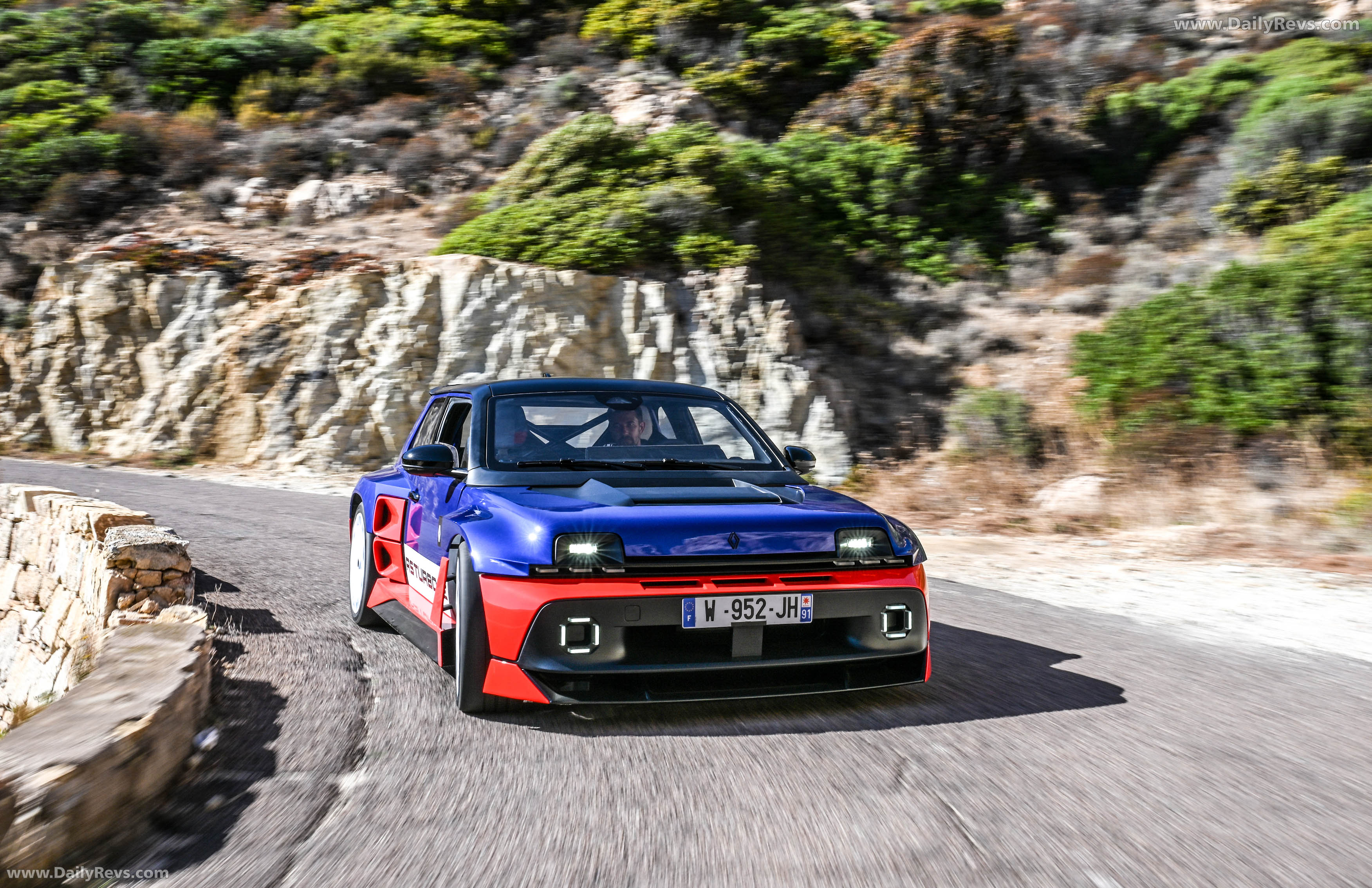 2027 Renault 5 Turbo 3E Front View