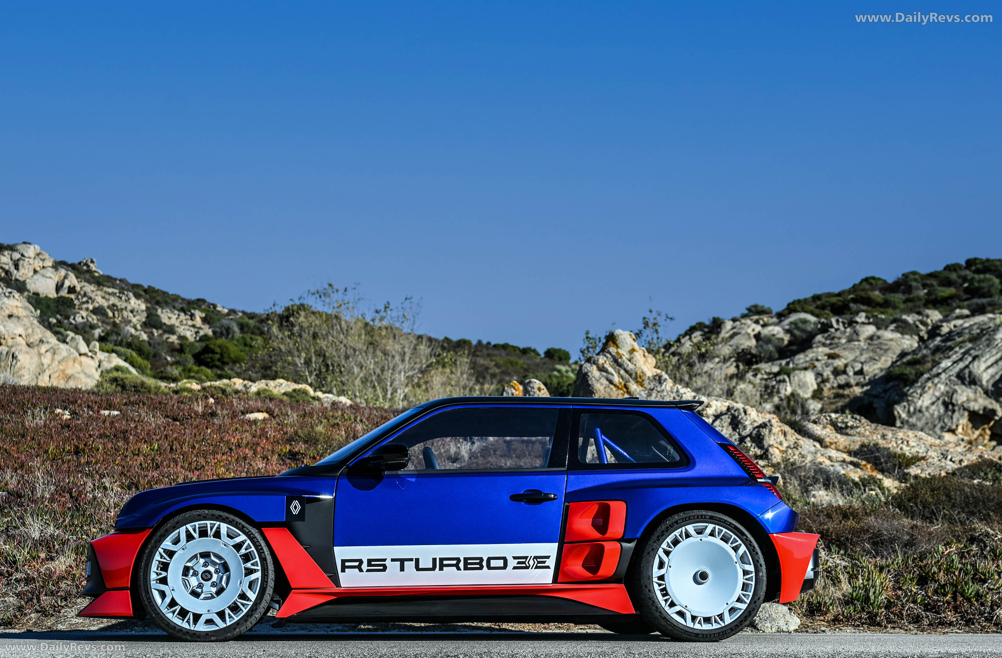 2027 Renault 5 Turbo 3E Side View