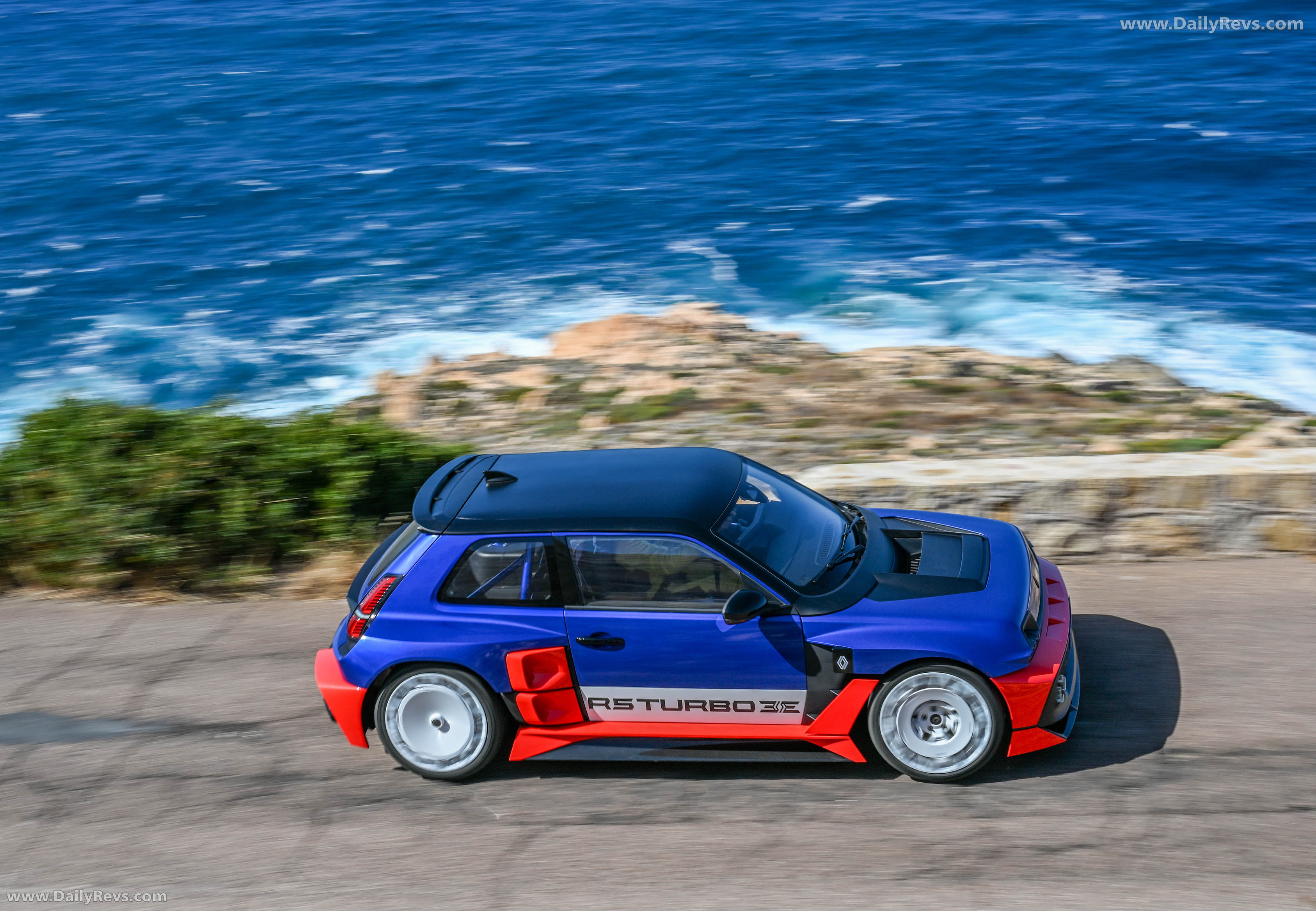 2027 Renault 5 Turbo 3E Top View
