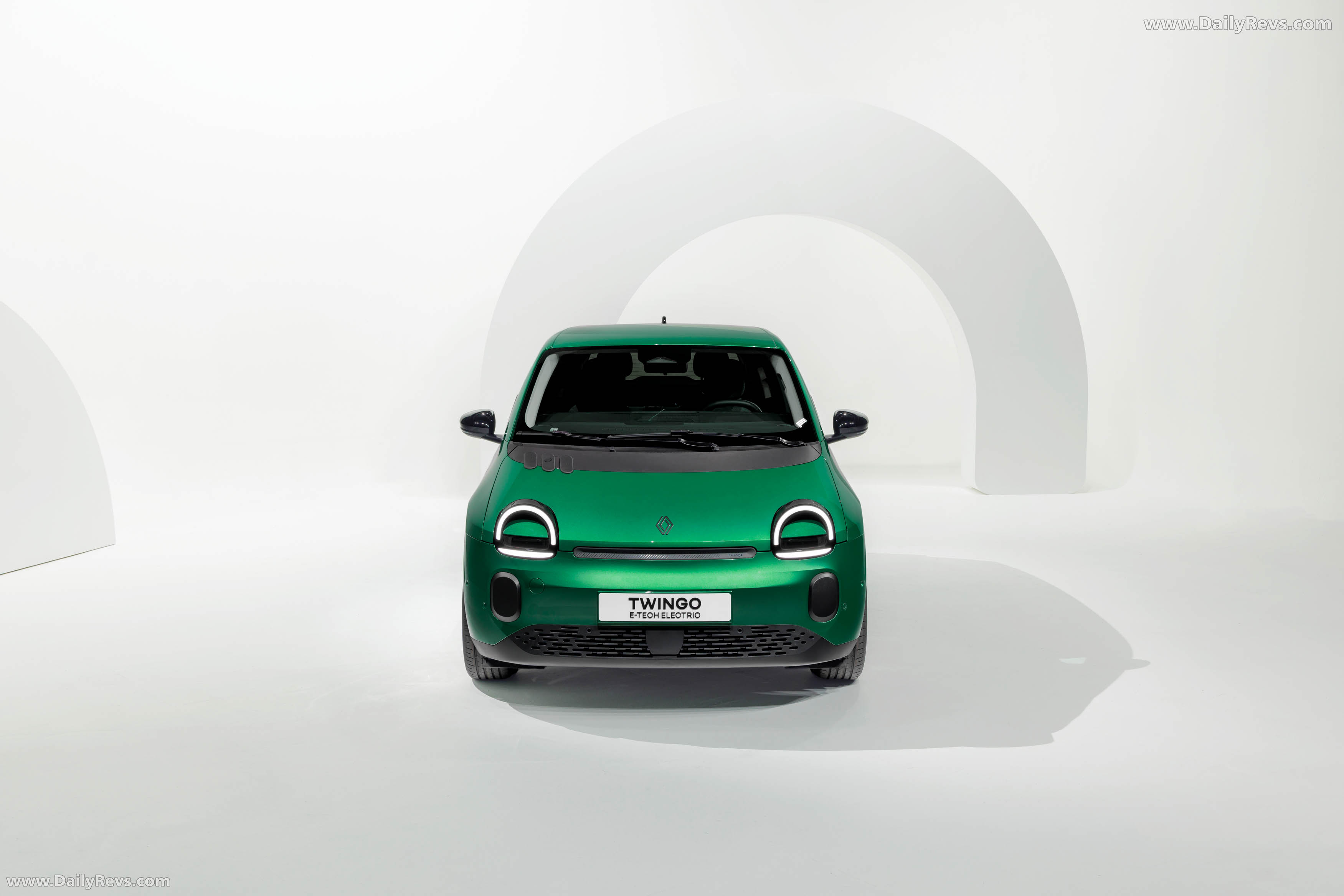 2027 Renault Twingo E-Tech Front View