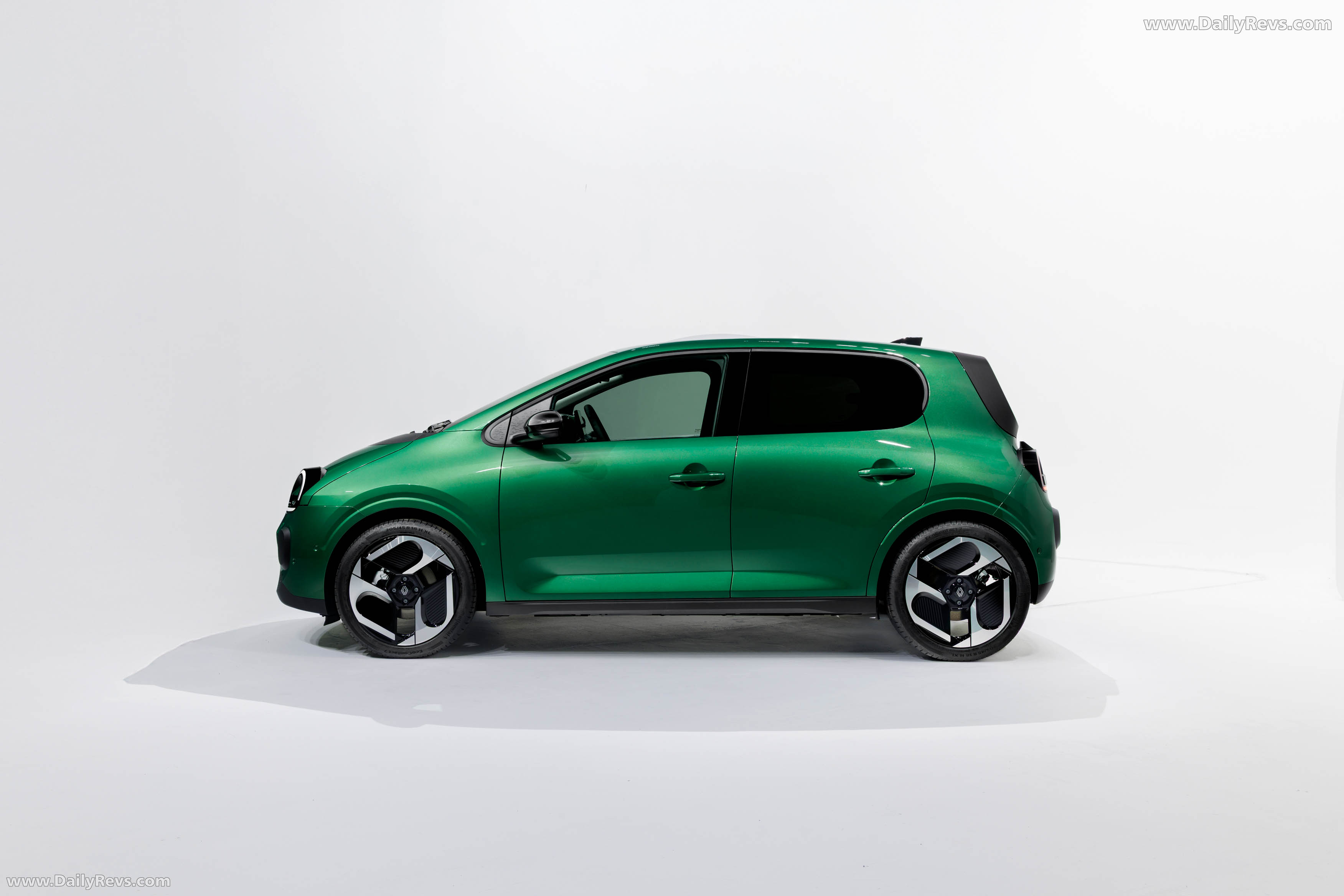 2027 Renault Twingo E-Tech Side View
