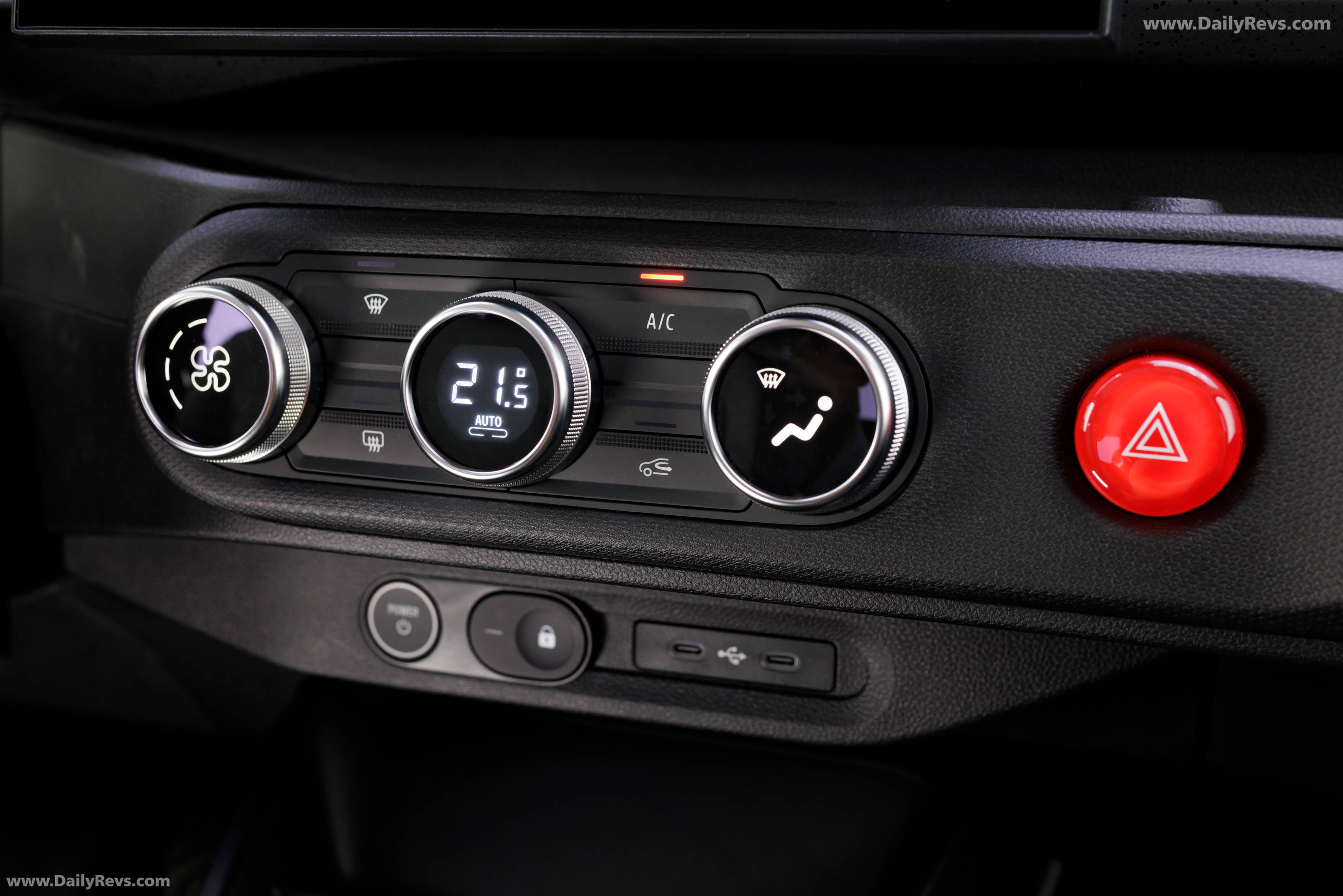 2027 Renault Twingo E-Tech Interior