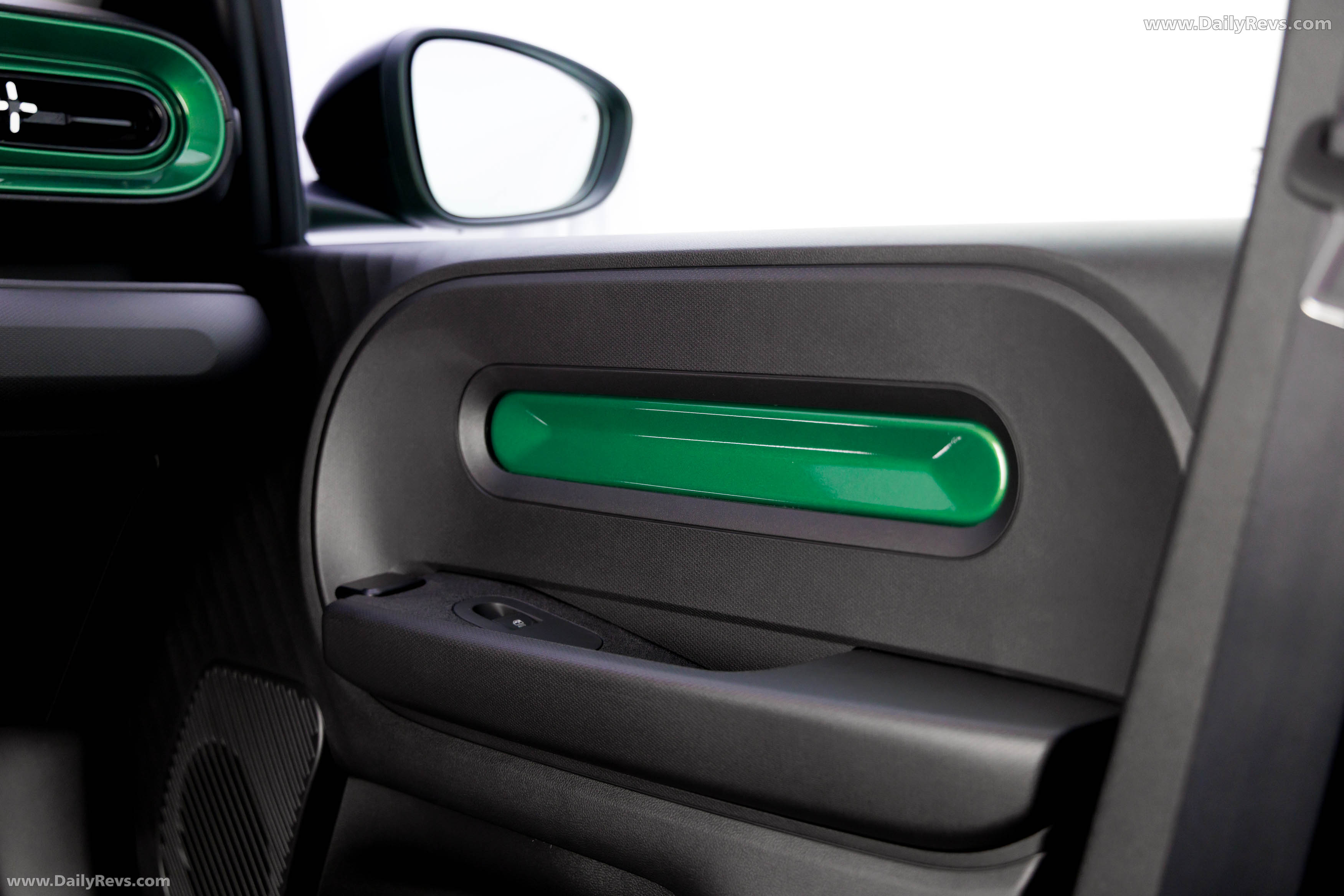 2027 Renault Twingo E-Tech Interior