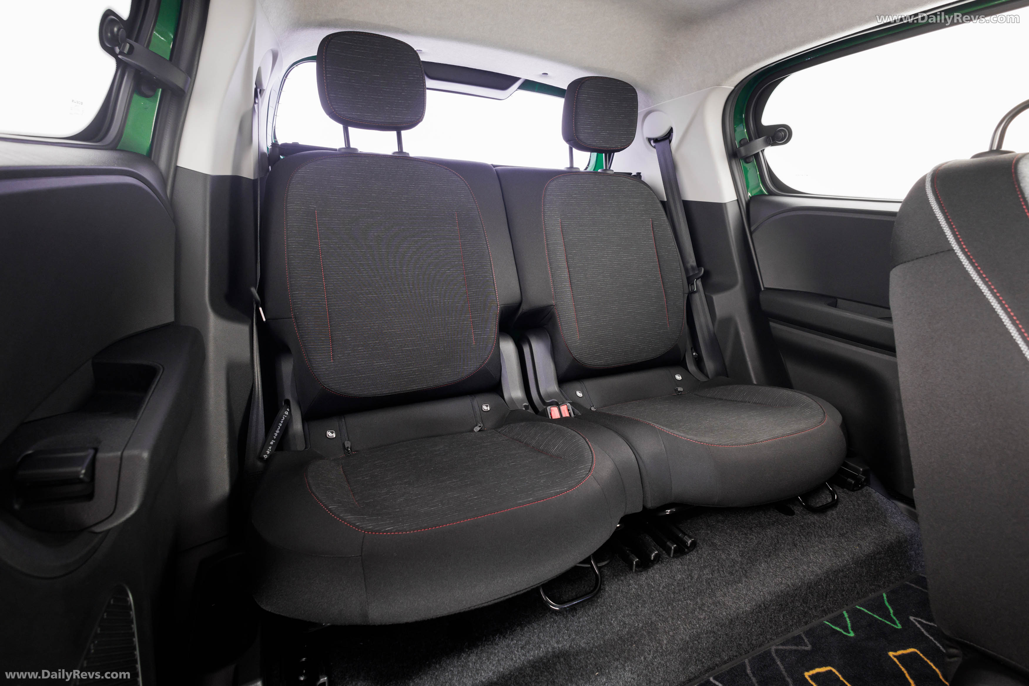 2027 Renault Twingo E-Tech Interior