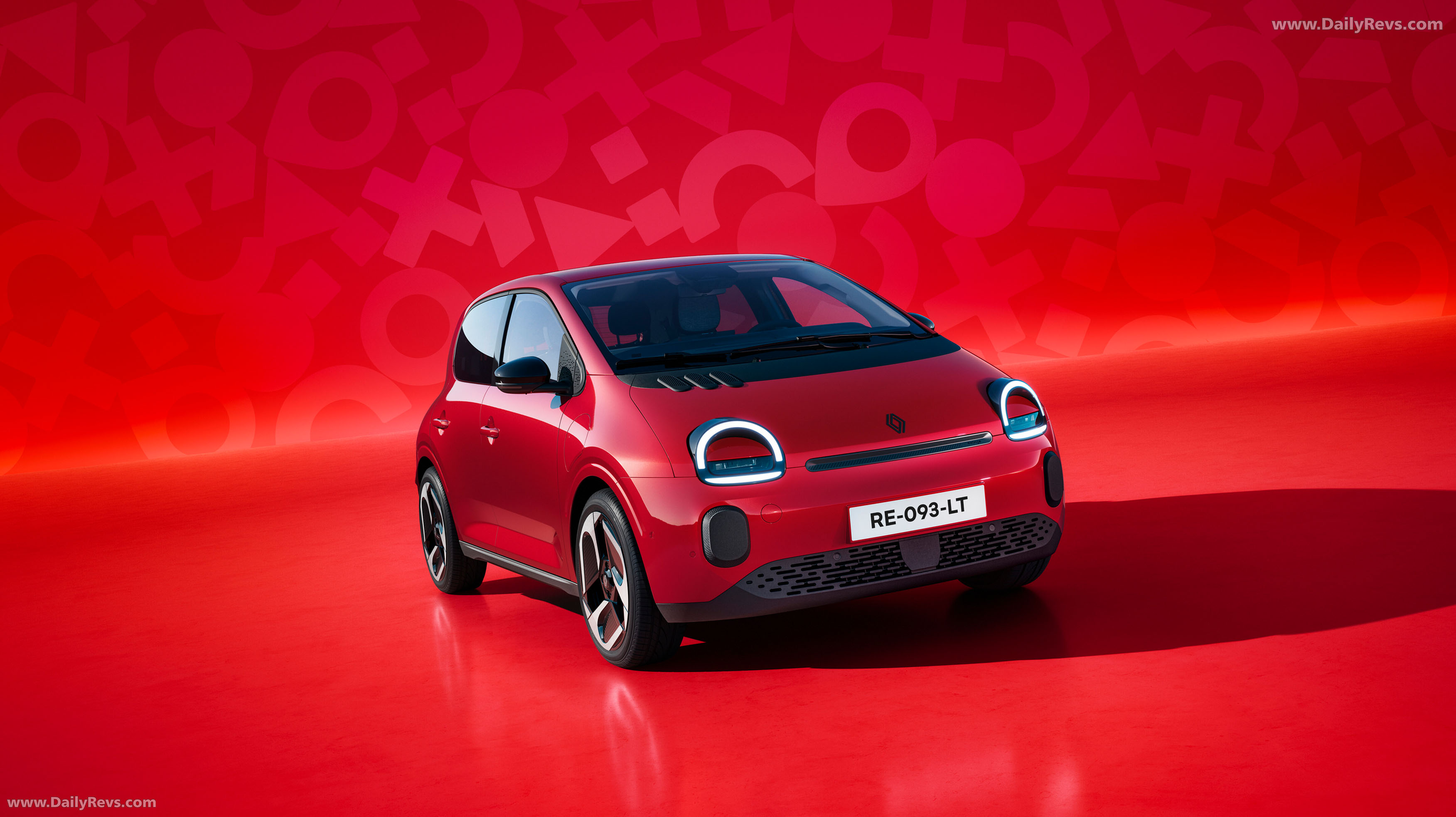 2027 Renault Twingo E-Tech Absolute Red Front View